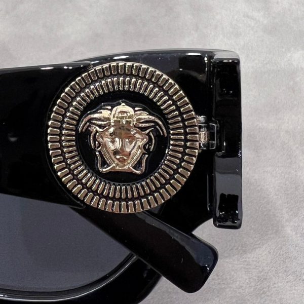 Sunglasses Versace VSC022 - Image 8