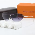 Sunglasses Louis Vuitton LVW063 - Image 5