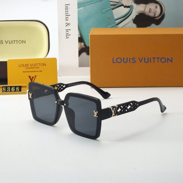 d141320_17545-1.jpg Sunglasses Louis Vuitton LVW065 - Image 1