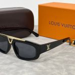 Sunglasses Louis Vuitton LVW073