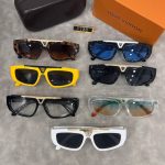 Sunglasses Louis Vuitton LVW073 - Image 10