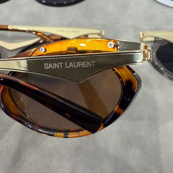 Sunglasses Yves Saint Laurent YSL017 - Image 2