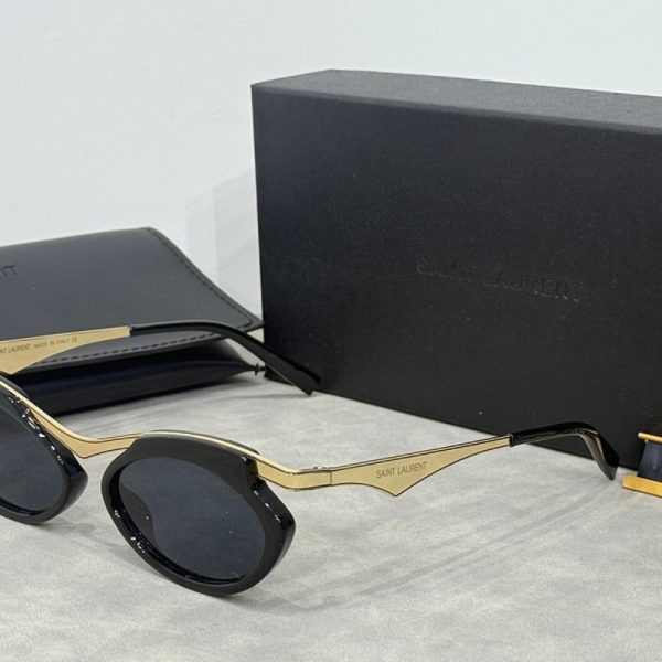 Sunglasses Yves Saint Laurent YSL017 - Image 3