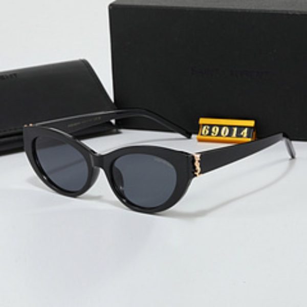 d141961_18200-1.jpg Sunglasses Yves Saint Laurent YSL018 - Image 1