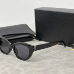 Sunglasses Yves Saint Laurent YSL023