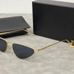 Sunglasses Yves Saint Laurent YSL025