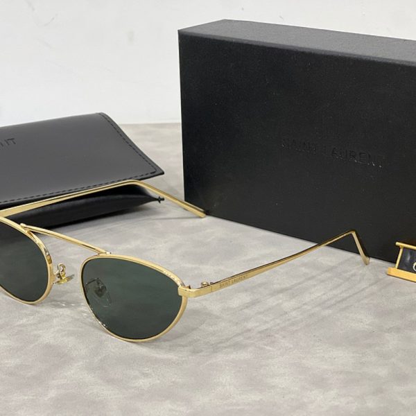 Sunglasses Yves Saint Laurent YSL026 - Image 4