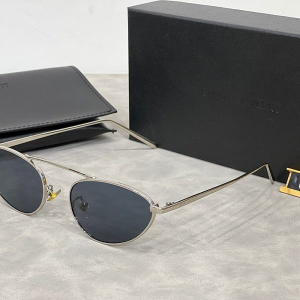 Sunglasses Yves Saint Laurent YSL026 - Image 6