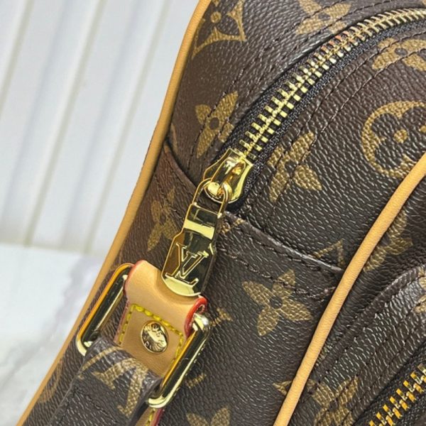 Shoulder Bag Louis Vuitton LV062 - Image 7