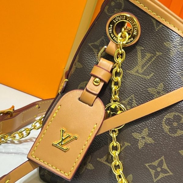 Shoulder Bag Louis Vuitton CarryAll BB LV065 - Image 4