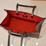 Shoulder Bag Louis Vuitton OnTheGo MM LV066 - Image 4