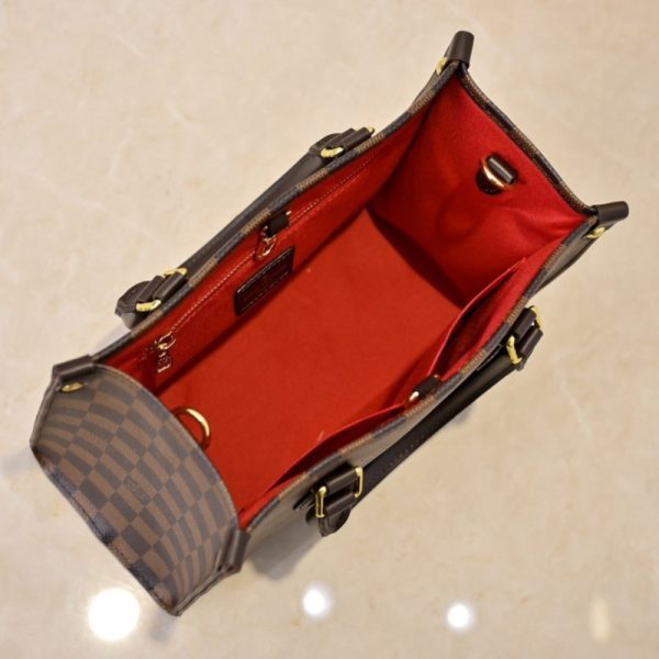 Shoulder Bag Louis Vuitton OnTheGo MM LV067 - Image 4