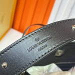 Shoulder Louis Vuitton x TM LV068 - Image 12