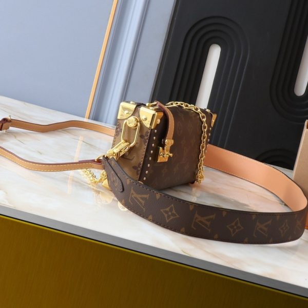 Shoulder Bag Louis Vuitton x TM LV071 - Image 2