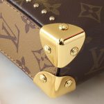 Shoulder Bag Louis Vuitton x TM LV071 - Image 4