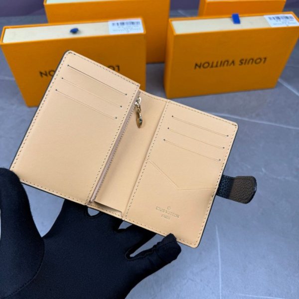 Louis Vuitton Vertical Compact Wallet LV072 - Image 4