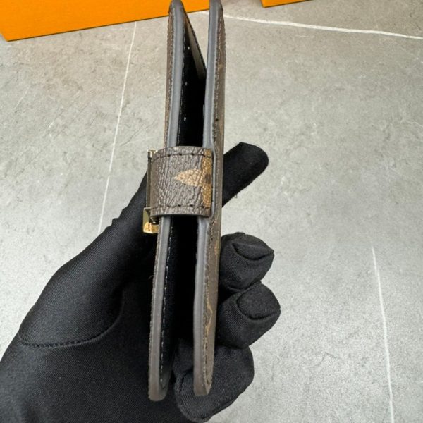 Louis Vuitton Wallet LV073 - Image 2