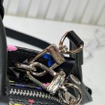 Shoulder Bag Louis Vuitton x Murakami LV074 - Image 4