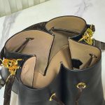 Shoulder Bag Louis Vuitton LV075 - Image 4