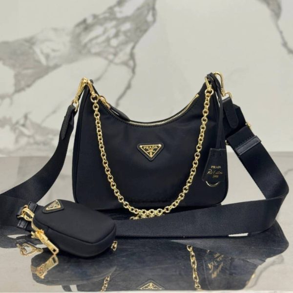 d145167_16794-1.jpg Shoulder Bag Prada Re-Edition 22×18×6.5CM PD074 - Image 1