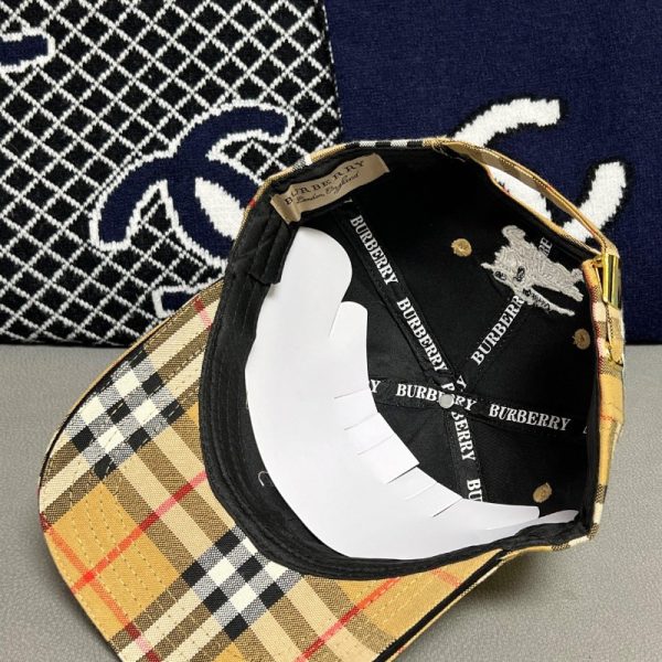 Cap Burberry Yellow BY050 - Image 5