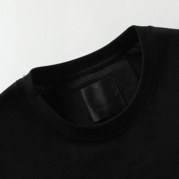 T-Shirt Givenchy Black GV030 - Image 4