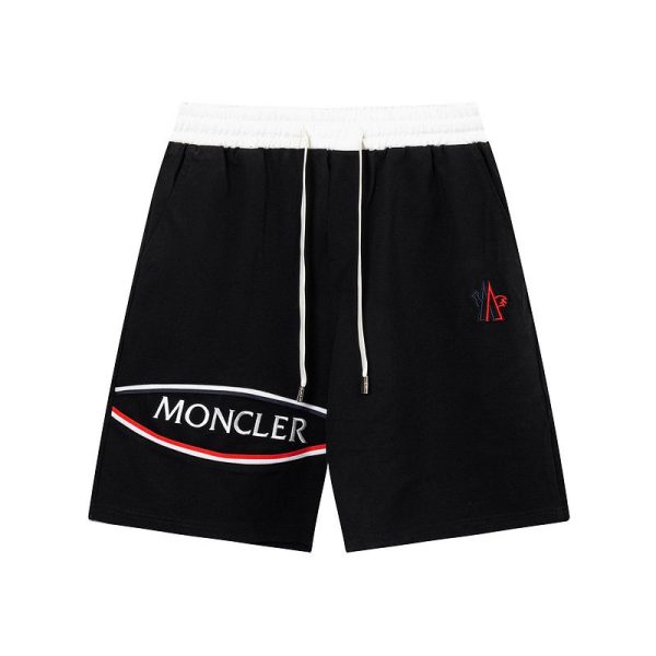 d149418_16295-1.jpg Shorts Moncler MCL038 - Image 1