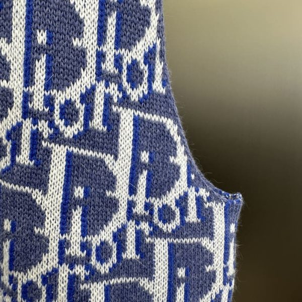 Dior Oblique Sleeveless Sweater - Image 10