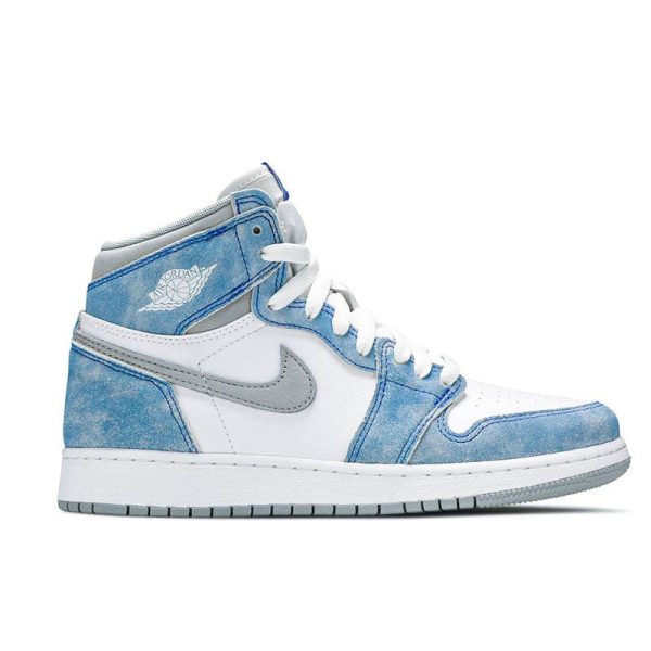 d69129_614-1.jpg Air Jordan 1 High Hyper Royal - Image 1