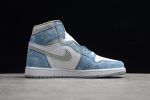Air Jordan 1 High Hyper Royal - Image 5