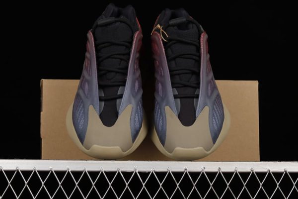 Adidas Yeezy 700 V3 Fade Carbon - Image 4