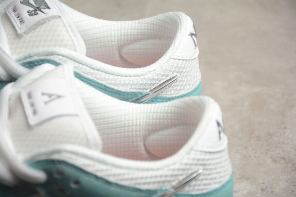 April Skateboards x Nike SB Dunk Low Turbo Green - Image 11