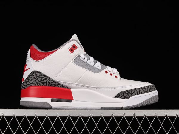Air Jordan 3 Fire Red - Image 3