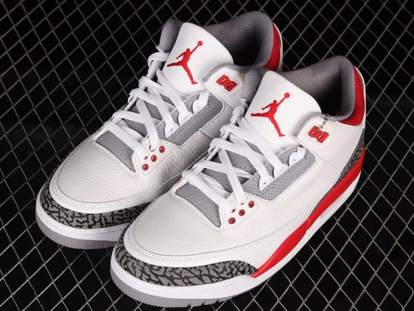 Air Jordan 3 Fire Red - Image 4