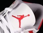 Air Jordan 3 Fire Red - Image 9