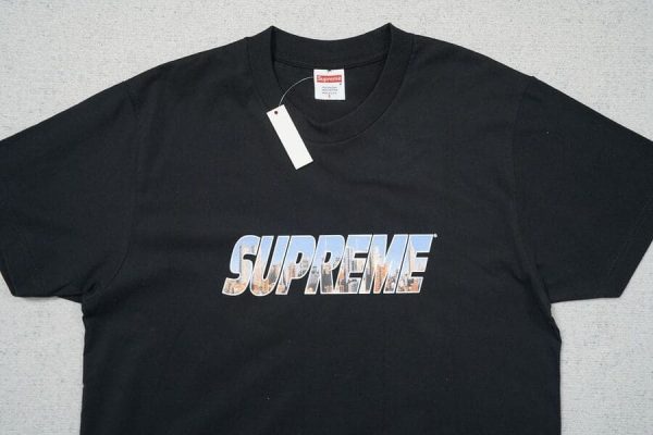 T-shirt Supreme Gotham Black - Image 3