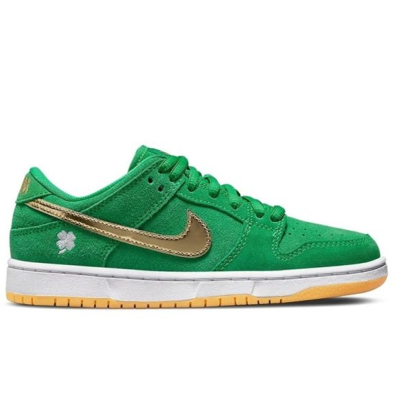 d69258_11741-1.jpg Nike Dunk Low SB “St Patrick’s Day” - Image 1