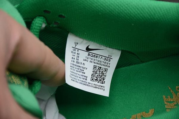 Nike Dunk Low SB “St Patrick’s Day” - Image 12