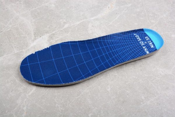 Nike SB Dunk Low The Predatory Bird - Image 13