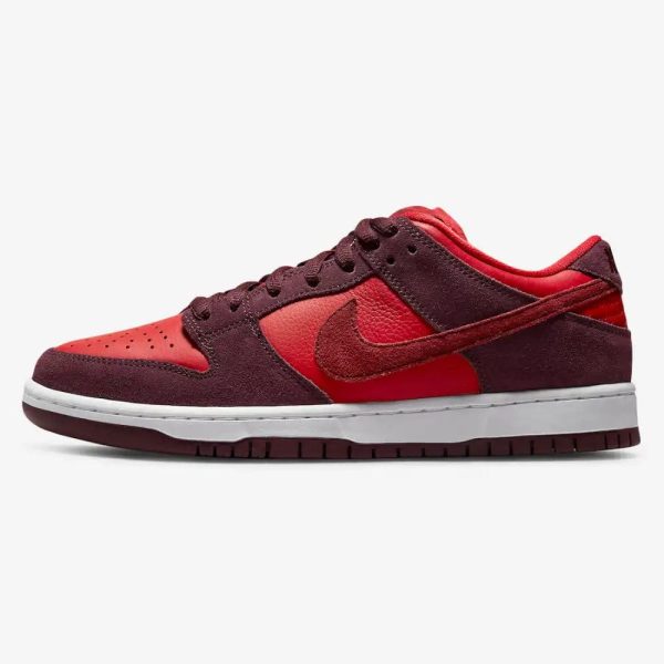 d69265_11835-1.jpg Nike SB Dunk Low Cherry - Image 1