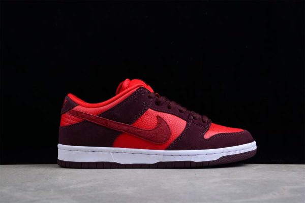 Nike SB Dunk Low Cherry - Image 4