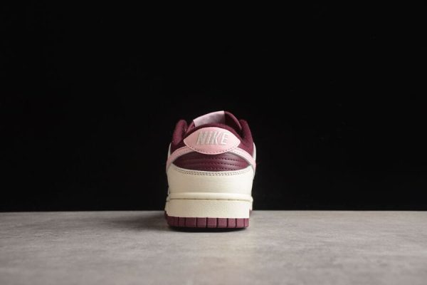 Nike Dunk Low Premium Valentine’s Day - Image 5