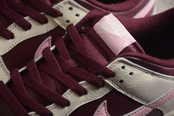 Nike Dunk Low Premium Valentine’s Day - Image 8