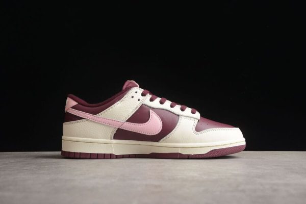 Nike Dunk Low Premium Valentine’s Day - Image 12