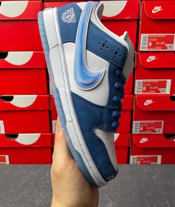 Nike Dunk Low Born x Raised - Image 7