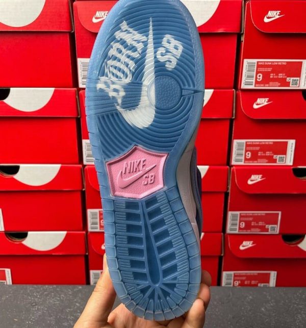 Nike Dunk Low Born x Raised - Image 10