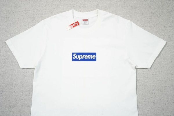 T-shirt Supreme Seoul Box Logo - Image 4