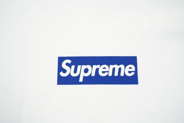 T-shirt Supreme Seoul Box Logo - Image 5