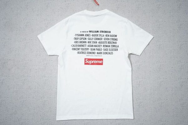 T-shirt Supreme “Play Dead” - Image 6