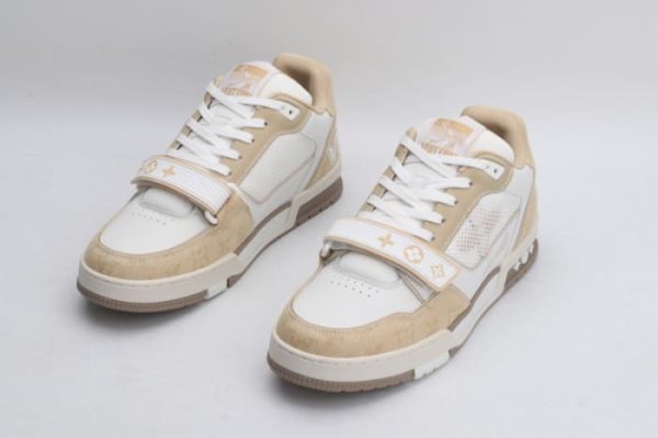 Louis Vuitton Trainer Beige White - Image 4